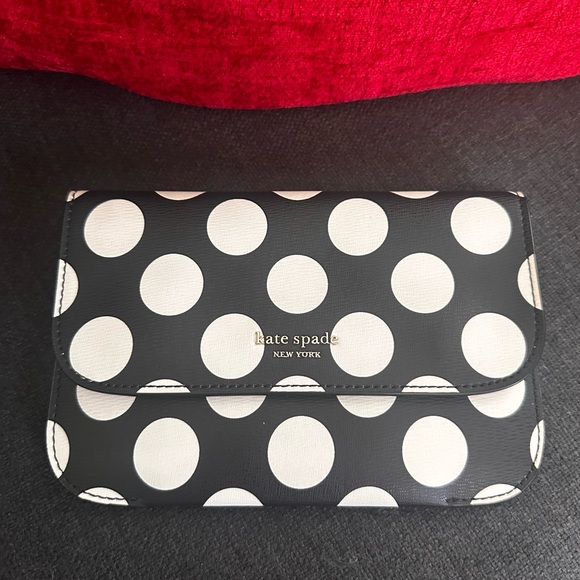 Kate Spade Make It Mine Customizable Camera Bag + 2 Pouches! - Picture 9 of 13